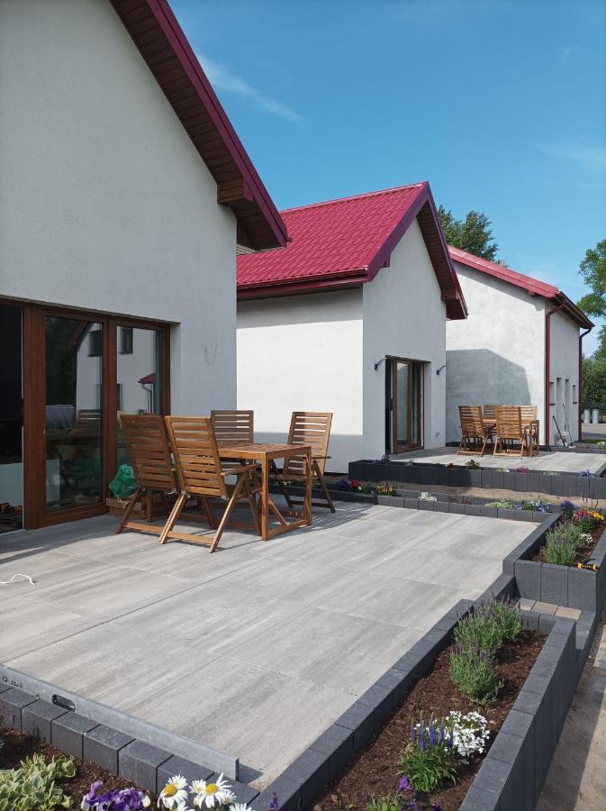 Domki I Pokoje Goscinne Nowecin Lebska 162 Exterior foto